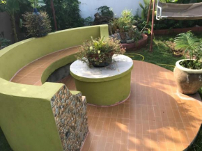 In-Africa Stay Lovely 2-Bedroom, Free Parking